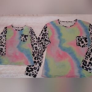 Matching Mother&Daughter Long sleeve shirts.